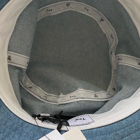 Aritzia Denim Bucket Hat - Picture 4 of 4